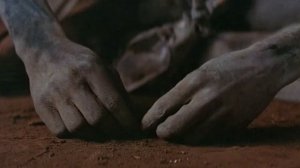 Бежевый – Борьба за огонь (1981)