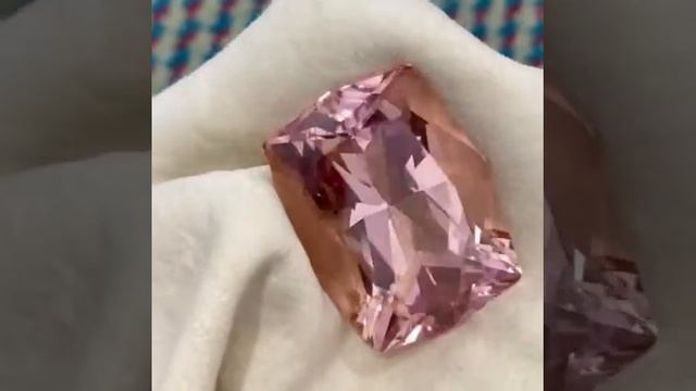 Natural Moganite Candy Pink 💎 смотреть онлайн
