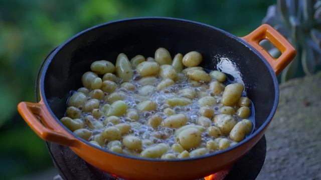 Savor Yunnan's Potato Extravaganza【Dianxixiaoge】 смотреть онлайн