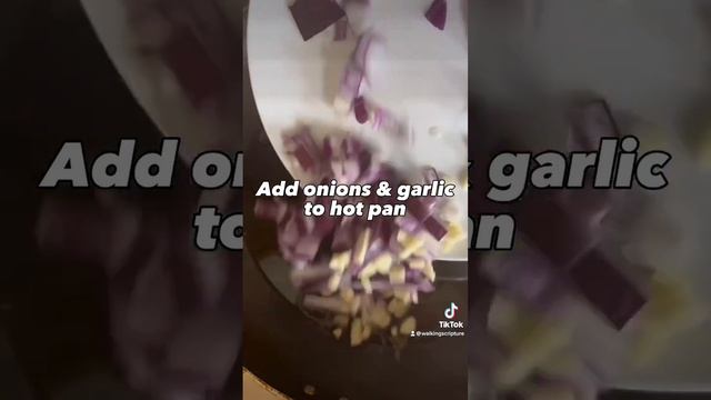 My lunch #explore #explorepage #food #foodie #fooddiary #fooddiy #diy #cook #spaghetti #meat #foryo смотреть онлайн