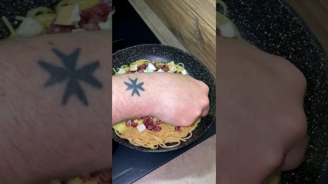 Frittata di pasta napoletana смотреть онлайн