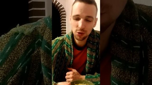 Жизнь идёт, а я ем. Щи смотреть онлайн