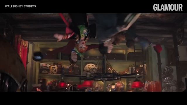 Lin Manuel Miranda's Cockney Rapping & Pole Dancing | Mary Poppins Returns' Cast Funny Interviews смотреть онлайн
