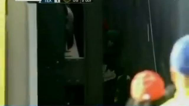 Fan caught the ball poorly in the U.S. смотреть онлайн