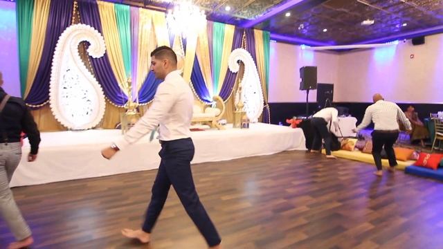 Grooms Sangeet Dance | Munda like me | Ole Ole | Aman.shai.xox смотреть онлайн