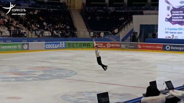 Флаг и гимн России на международном старте! / Пётр ГУМЕННИК: крутой прокат на 300 баллов смотреть онлайн