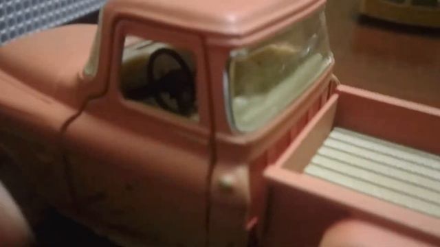 Kinsmart 1955 Chevy Step Side Pick-Up Die Cast Truck 1:32 scale #faheemqureshiphotography смотреть онлайн