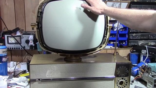 Filthy Philco Predicta Siesta resto p11o? смотреть онлайн