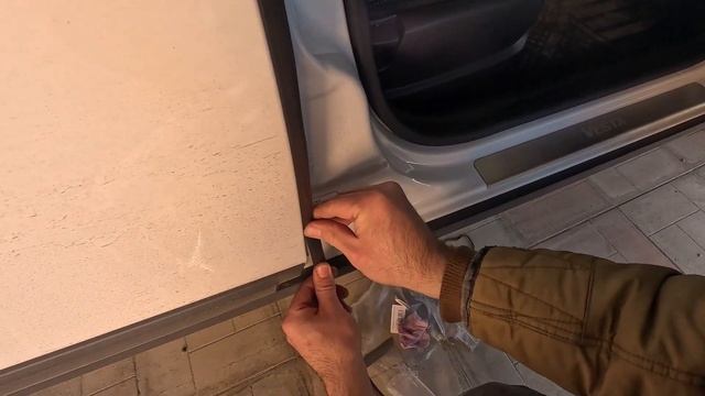 Лада Веста NG 2023 Установка плюшек РКИ19, горловина, резинка лобового стекла и т.д. смотреть онлайн