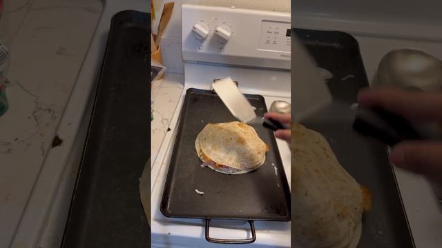 Quesadilla with Ham 😋 смотреть онлайн