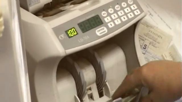 Олександрія: Корупція СТОП. Корупціонер пхається в ВР смотреть онлайн
