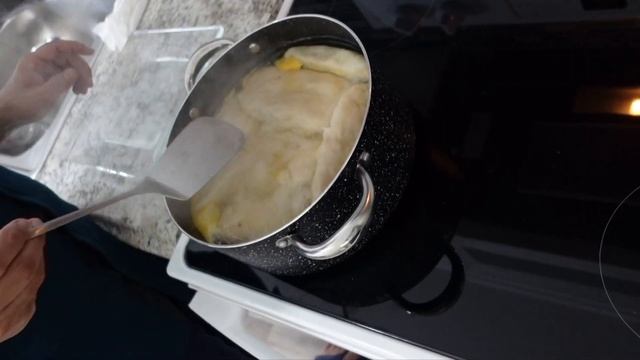 How to make Fish and Dumplings. I stuffed the dumplings with seasoned mashed plantains. смотреть онлайн