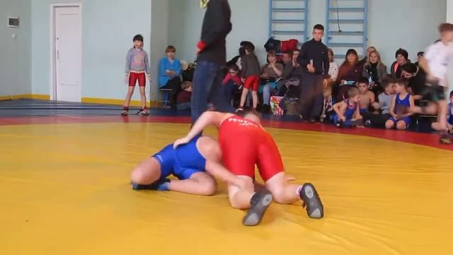 Вільна боротьба м.Токмак - клуб "Чемпіон" смотреть онлайн