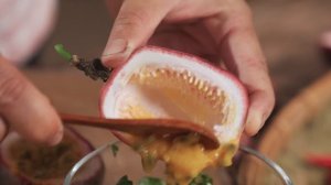 藕粉———盛夏荷塘里的营养美味【滇西小哥】