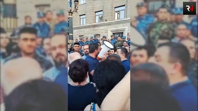 НАЧАЛОСЬ??? В СТЕПАНАКЕРТЕ ЛЮДИ ТРЕБУЮТ ОТСТАВКИ АРАИКА АРУТЮНЯНА. смотреть онлайн