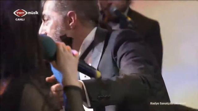 Senem Akdemir - Mustafa Acar - Aylı Gece Serin Külek Göy Çemen смотреть онлайн