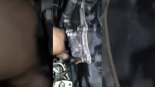 Nissan BD25 | oil cooler install смотреть онлайн