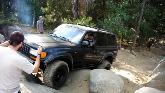 Land Cruiser 80 series climbing the Staircase at Slick Rock Trail in Northern CA смотреть онлайн