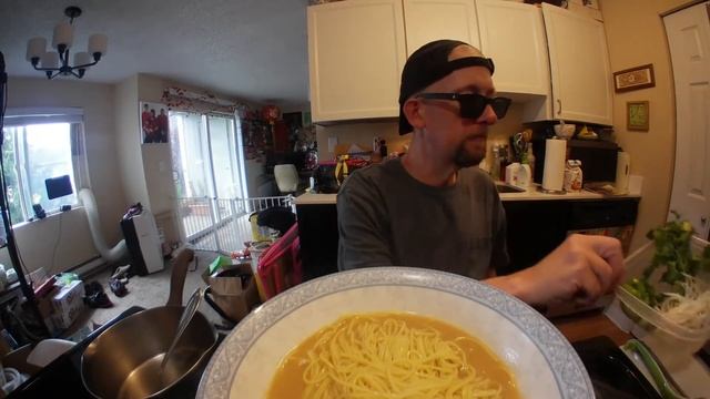 Menraku Restaurant Style Seafood Tonkotsu Ramen - Japan - Instant Noodle Recipe Time - EP 722 смотреть онлайн