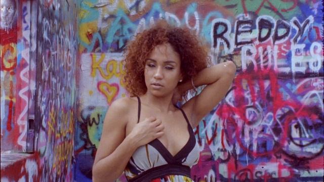 Super 16 mm Girl at the Wall 5 смотреть онлайн