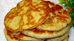 Это лучшее, что я готовила за последнее время. Ароматная, чуть сладковатая луковая лепёшка.