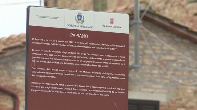 Italian newlyweds start married life with trip to polling station смотреть онлайн