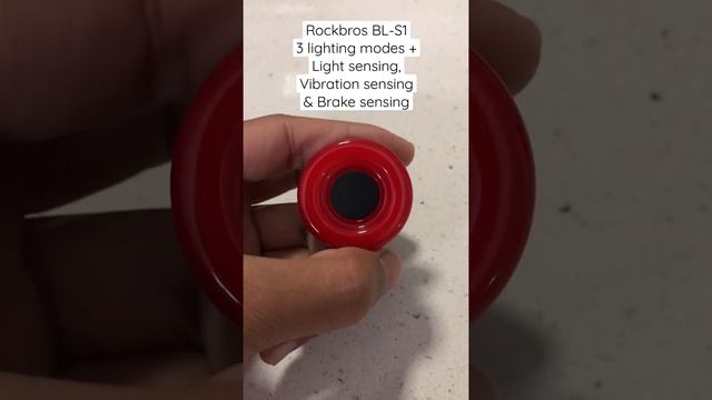 Rockbros BL-S1 Smart Tail Light for Bikes смотреть онлайн