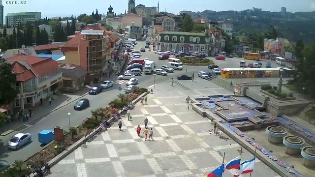 Вебкамера "Площадь Советская". Запись 02.06.2016 11:00:02 смотреть онлайн