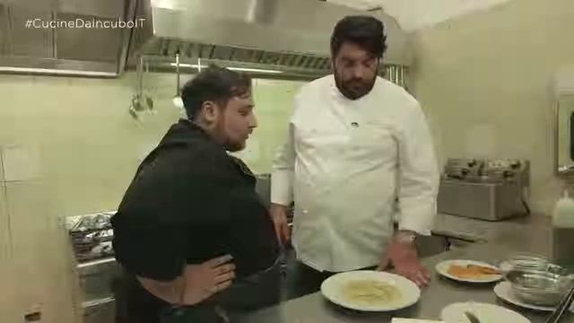 Cannavacciuolo fuori onda. смотреть онлайн