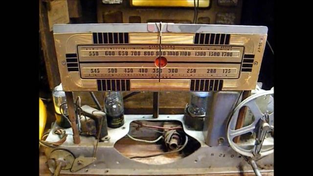 Timewaster radio #3: 1940 Philco battery operated farm radio смотреть онлайн