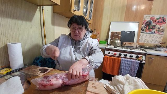 Решила утку оттушить с капустой и рисом. смотреть онлайн