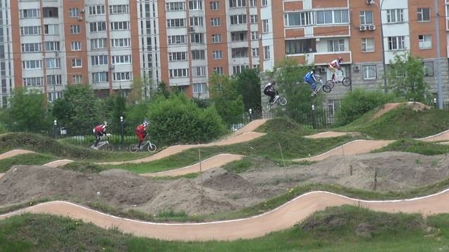 Первенство Москвы - 1 мото 2 юниоры смотреть онлайн