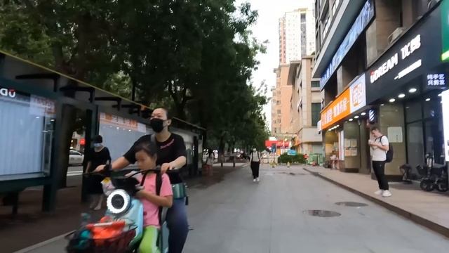 广州平民美食生活！59元两人晚餐消费！平，靓，正！份量超大！点心饮茶，隐藏在2楼！市场扫街，3.5元桃！Must-Try! Cantonese food in Guangzhou!#deliciou смотреть онлайн