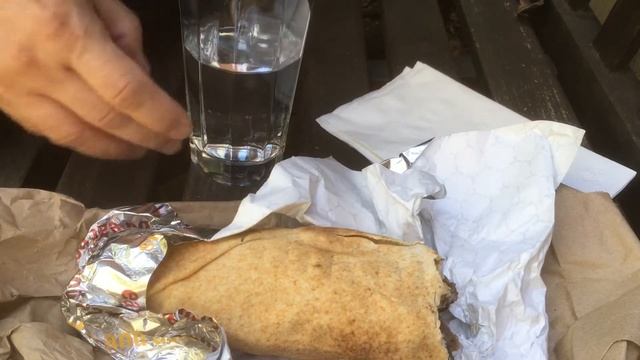 США Шаурма на обед за $6.50 Aladdin's Eatery Lebanese-American chain смотреть онлайн