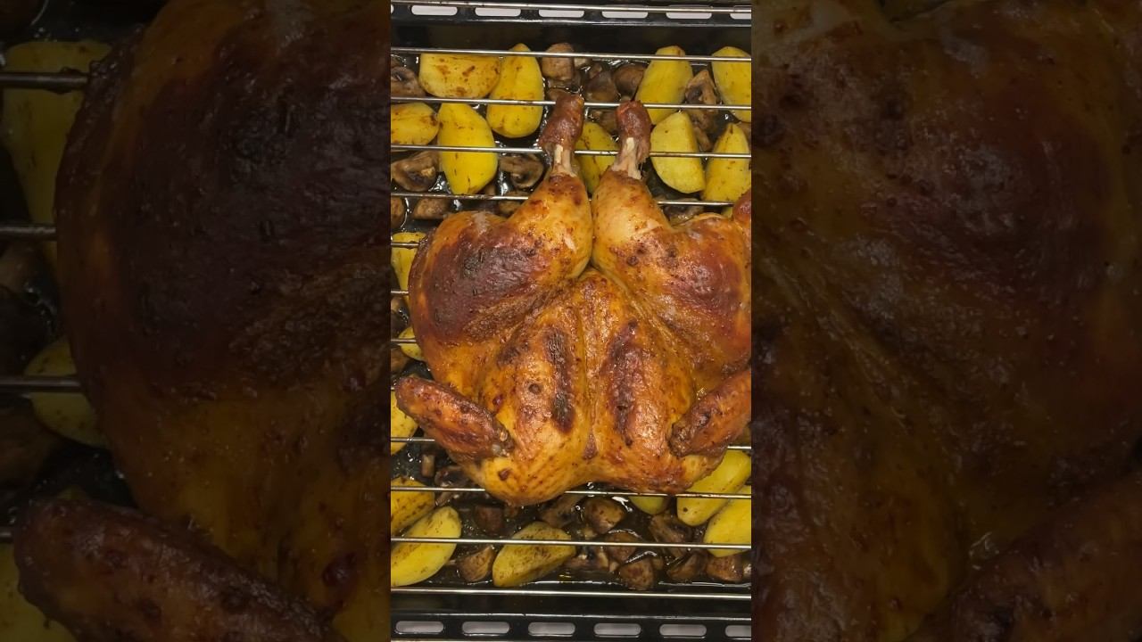 Сочная курица в духовке #shorts #рецепт #курица #мясо смотреть онлайн