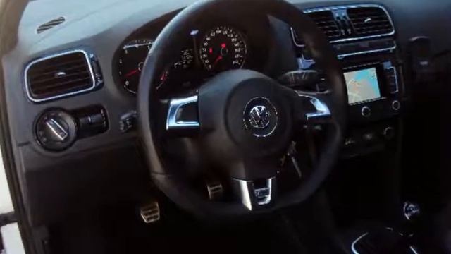 Volkswagen Polo gereserveerd 1.2 TSI R-Line PANDAK, XENON, LED, NAV, CLIMA, LEER смотреть онлайн