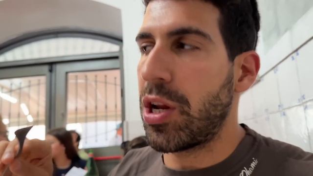 LA TRATTORIA PIÙ FAMOSA DI NAPOLI - DA NENNELLA смотреть онлайн