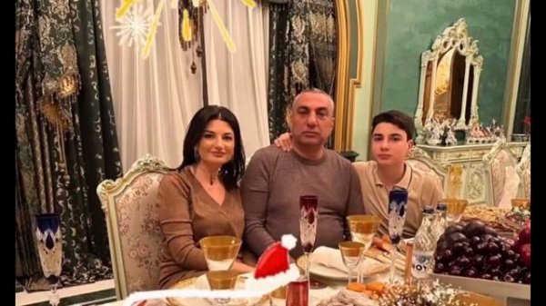 Լավագույն սկեսուրը…Սամվել Ալեքսանյանի հարսը ցույց է տվել սկեսուրի շքեղ նվերը