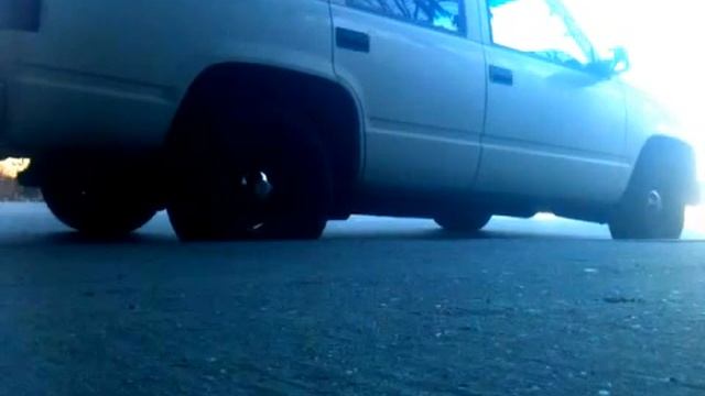 1999 Chevy Tahoe z56 with dual Flowmaster super 44s & K&N FIPK 2 Gen II Kit 57-3013-2 смотреть онлайн