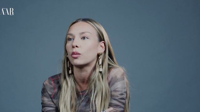 Ester Expósito: su entrevista más sincera como mujer de portada | Harper's Bazaar España смотреть онлайн