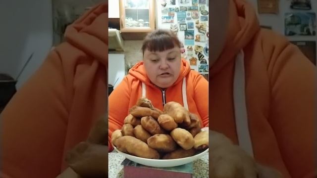 ем пирожки смотреть онлайн