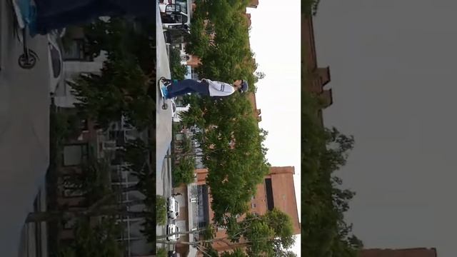 Трюки на самокате VLOG #1 смотреть онлайн