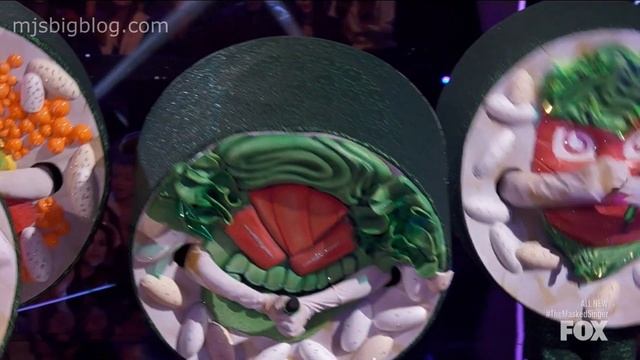 The Masked Singer 9 - California Roll sings Breakaway by Kelly Clarkson смотреть онлайн