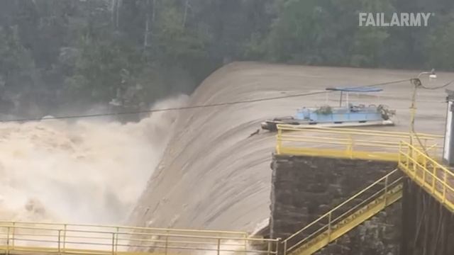 Fails You May Have Missed - Instant Regret 😔 - FailArmy