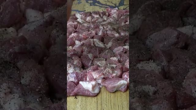 Хочешь обалденный шашлык? Смотри это видео! смотреть онлайн