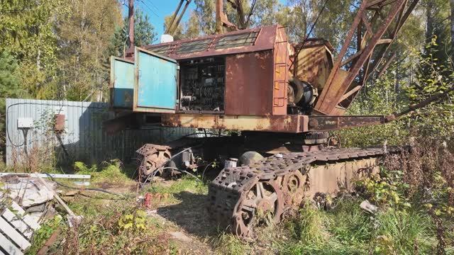 Кран в 40тонн стоял 27 лет! Сможет ли он поехать? смотреть онлайн