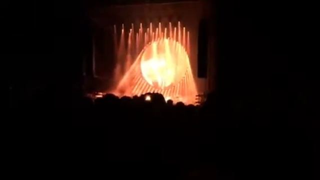 David Gilmour a la Saline royale d'Arc et Senans смотреть онлайн
