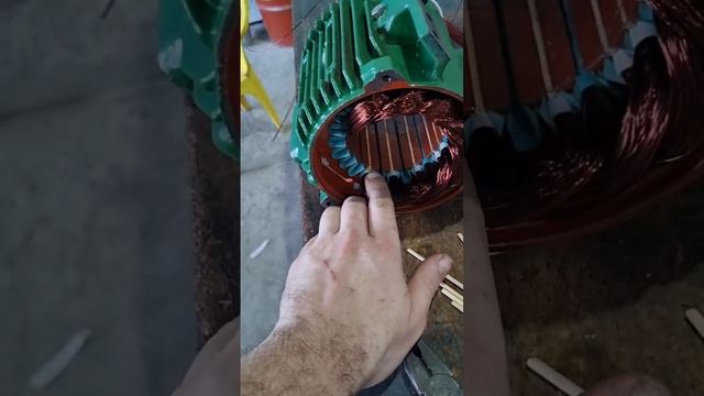Motor marathon 1.5 CV 4 polos смотреть онлайн