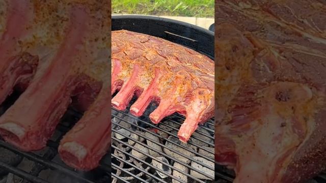 Мясо одним куском на углях#shorts смотреть онлайн