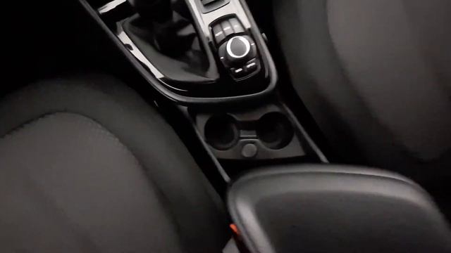 BMW 216 ACTIVE TOURER смотреть онлайн